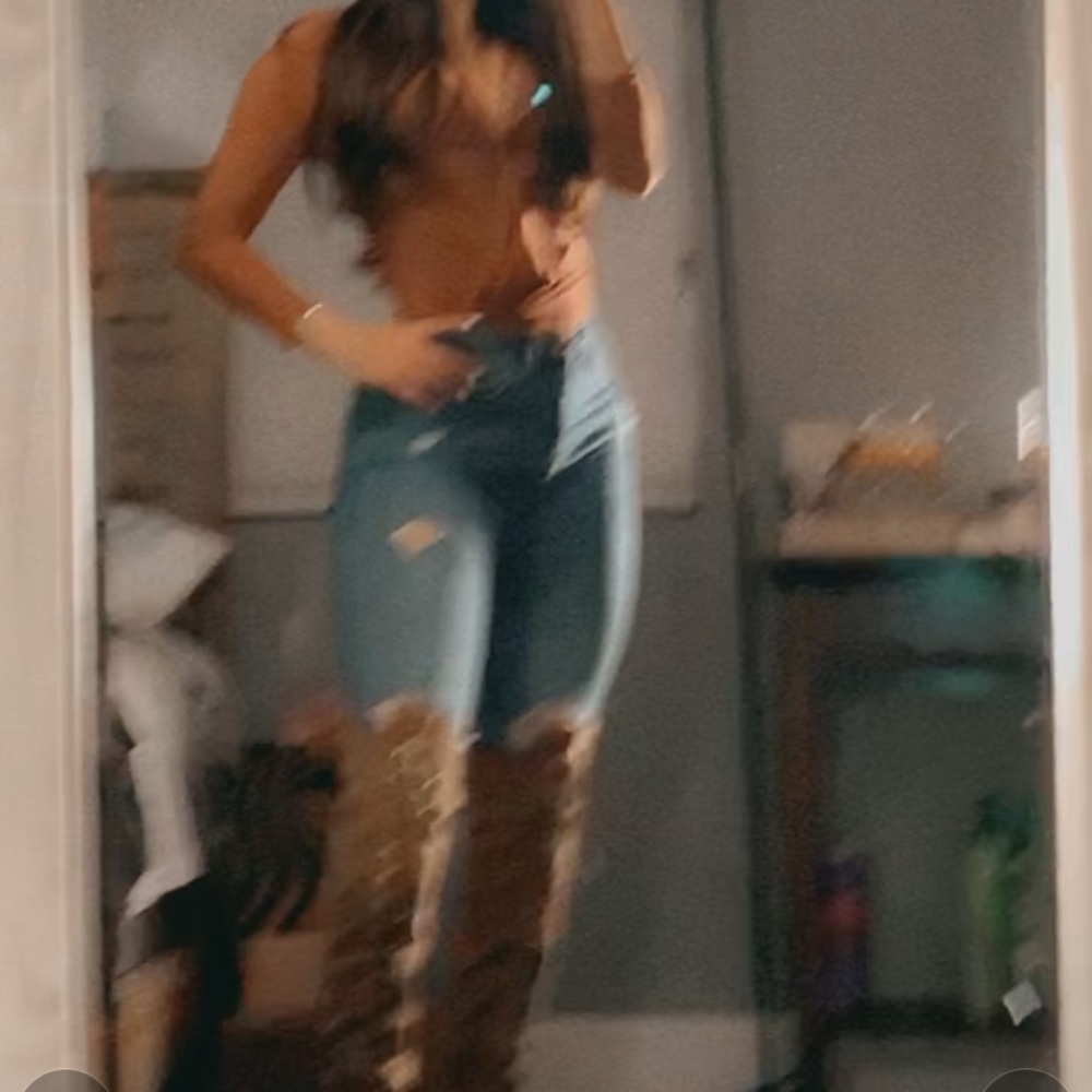 Long sleeve body suit